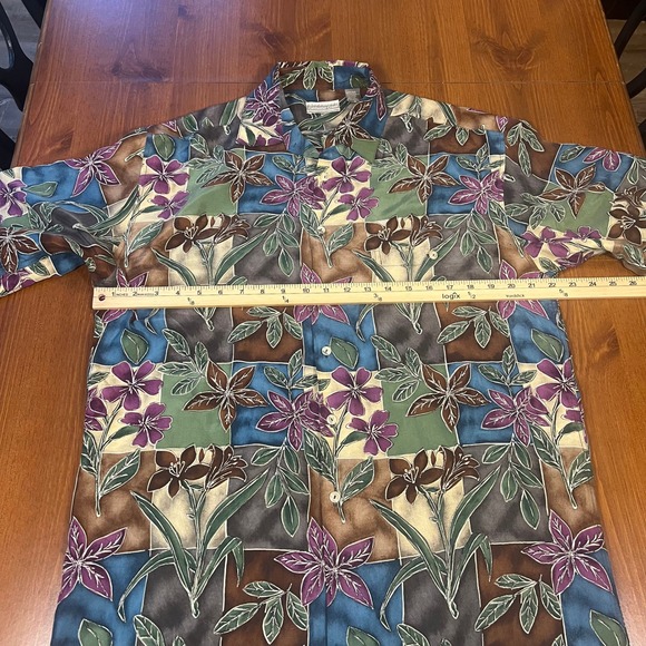 Coldwater Creek Shirt Mens Medium Hawaiian Floral Print 100% Silk Short Sleeve - Picture 7 of 10